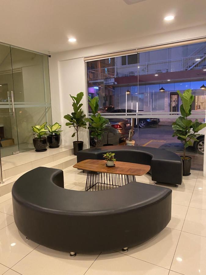 Walk In Hotel Kota Kinabalu Zewnętrze zdjęcie