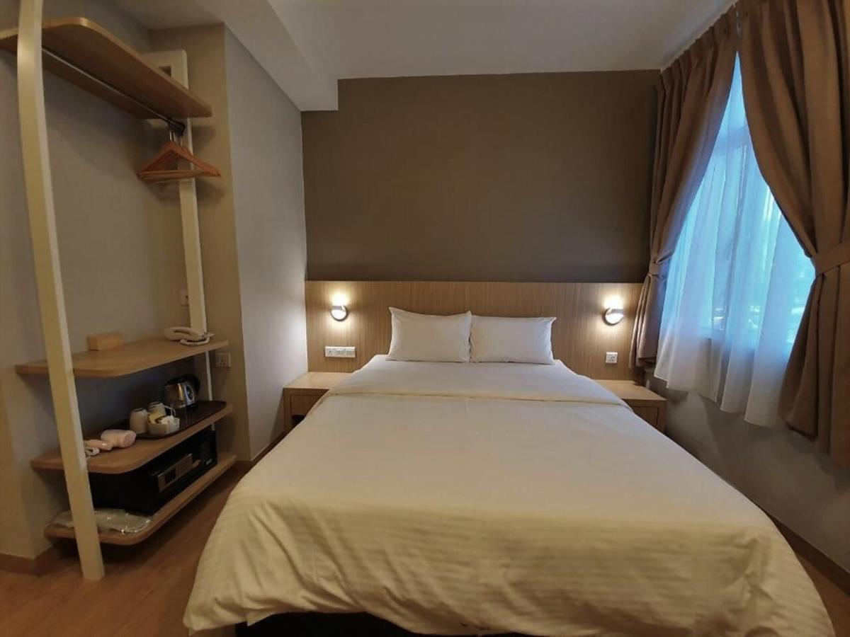 Walk In Hotel Kota Kinabalu Zewnętrze zdjęcie