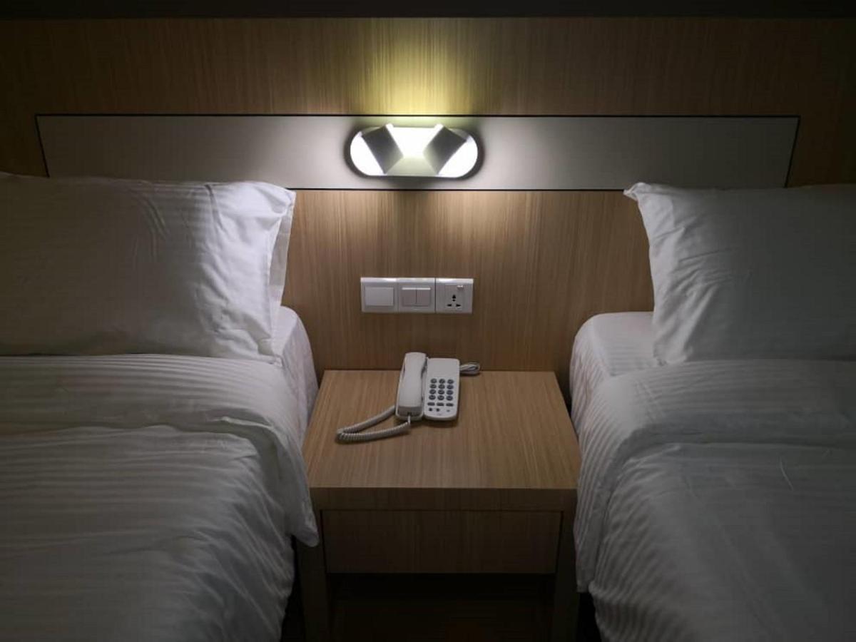 Walk In Hotel Kota Kinabalu Zewnętrze zdjęcie